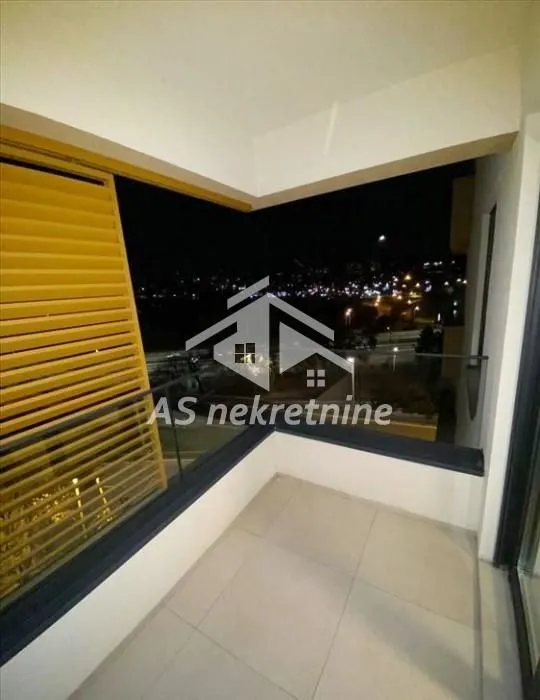 Izdavanje, dvosoban stan, 35m², Vračar Sve Podlokacije, Beograd