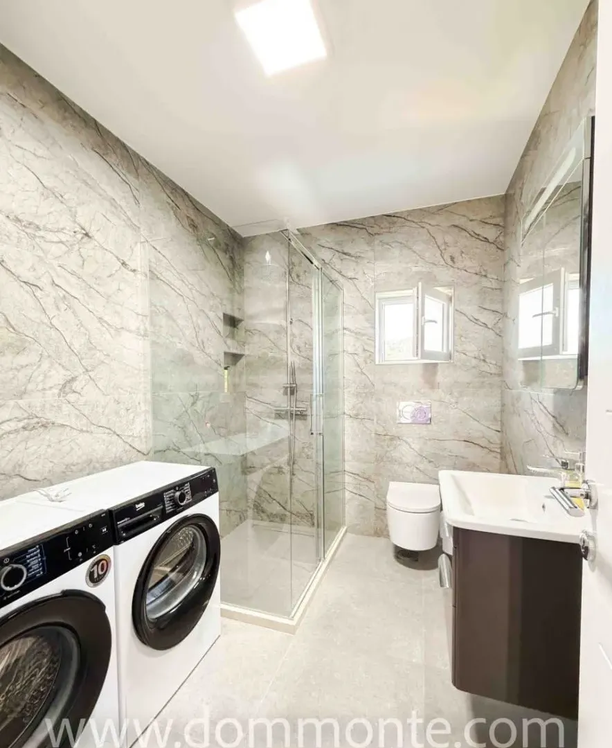 Rent, two bedroom apartment, 80m², Tivat, Crna Gora