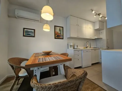 Sale, two bedroom apartment, 61m², Centar, Bar - image 13