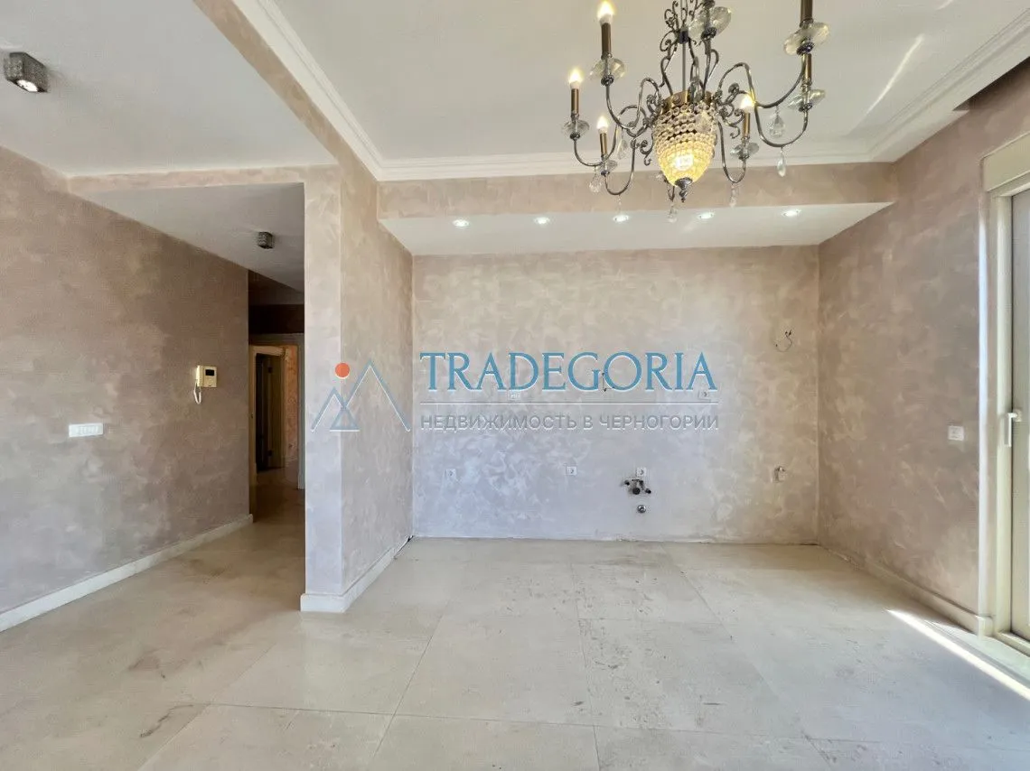 Prodaja, trosoban stan, 640m², Budva, Crna Gora