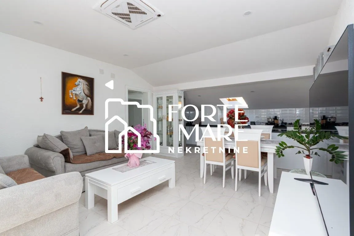 Prodaja, dvosoban stan, 98m², Igalo, Herceg Novi