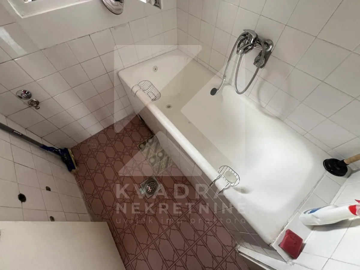 Prodaja, trosoban stan, 100m², Zagorič, Podgorica