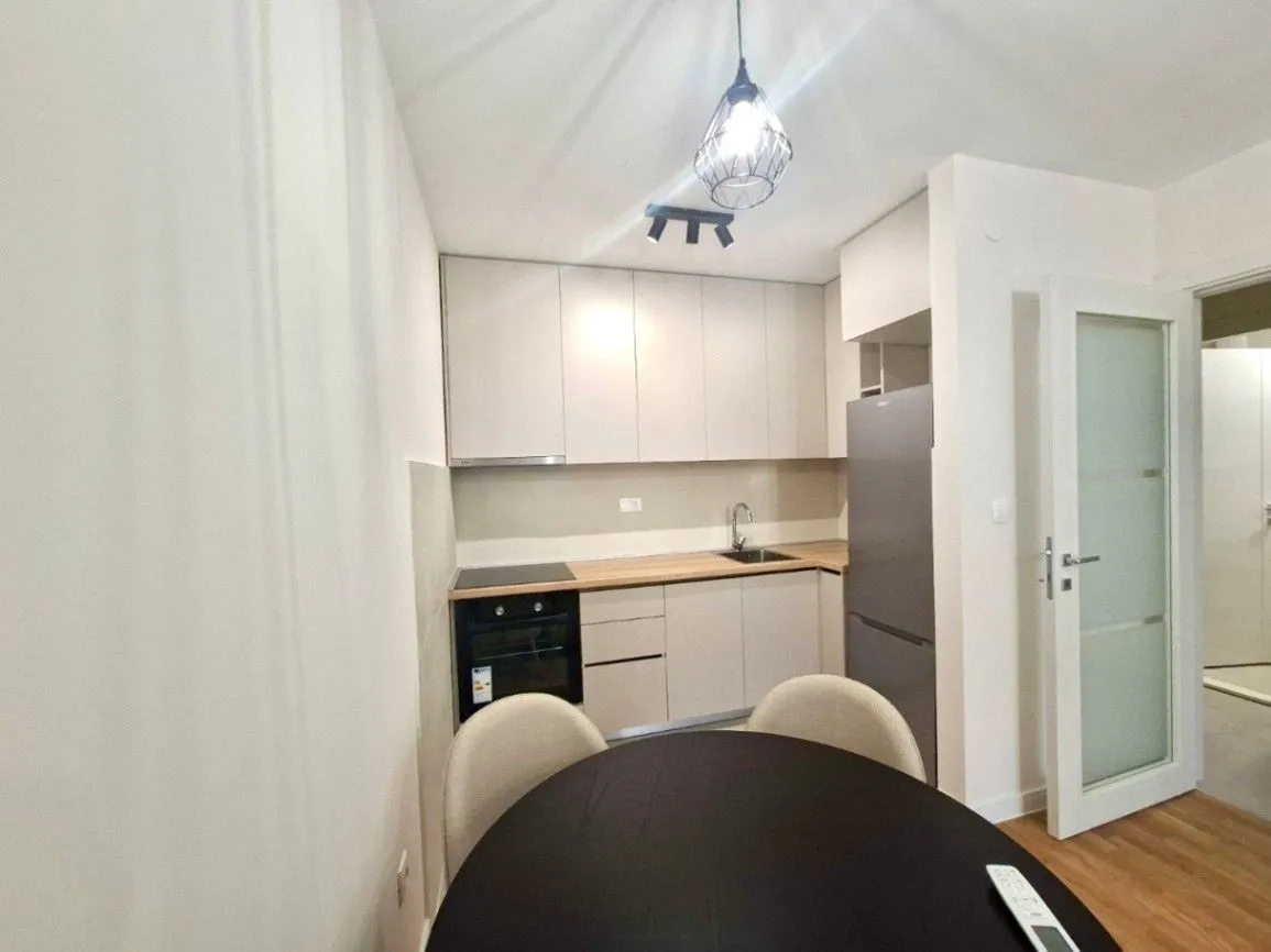 Izdavanje, jednosoban stan, 45m2, Zabjelo, Podgorica
