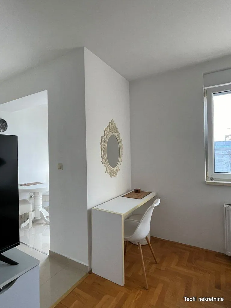 Prodaja, jednosoban stan, 28m², Novi Sad, Srbija