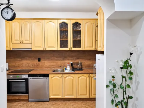 Rent, two bedroom apartment, 74m², Pobrežje, Podgorica - image 4