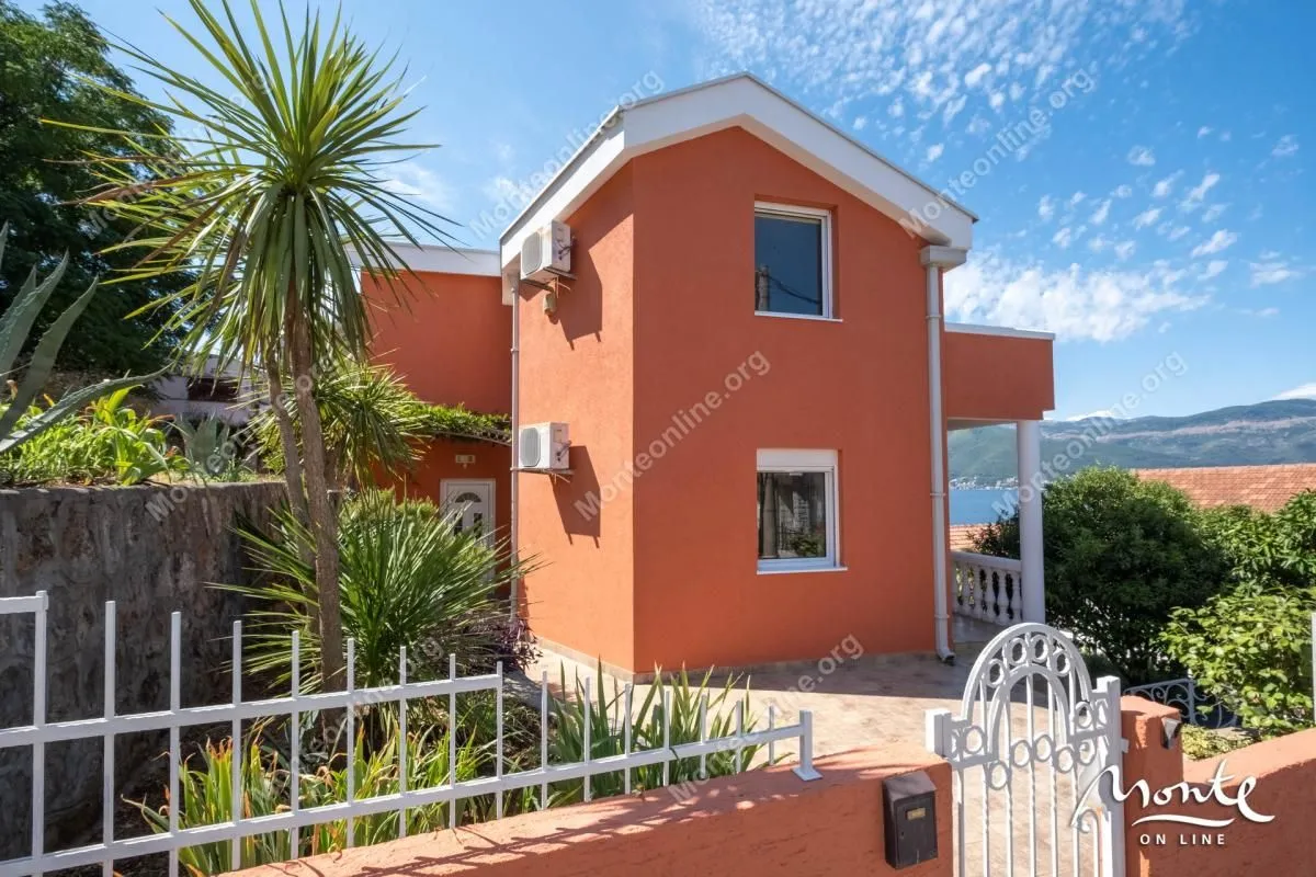 Prodaja, kuća, 89m², Krašići, Tivat