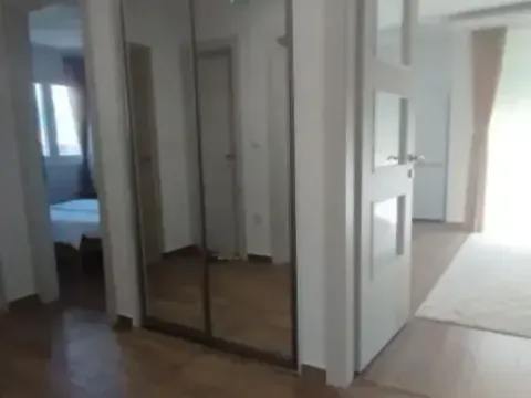 Izdavanje, trosoban stan, 110m², Zagorič, Podgorica - image 5