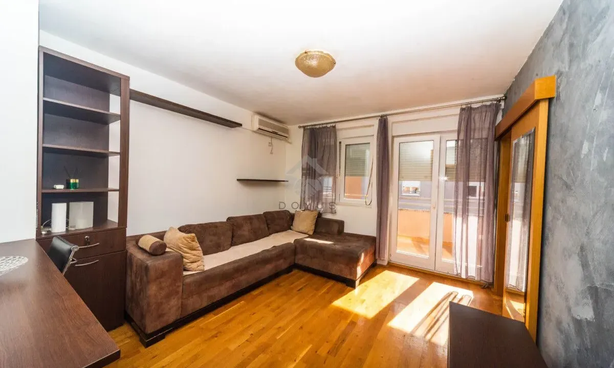 Izdavanje, jednosoban stan, 36m², Preko Morače, Podgorica
