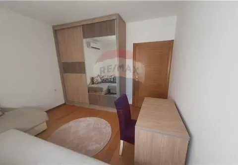 Izdavanje, jednosoban stan, 40m², Blok 9, Podgorica - image 8