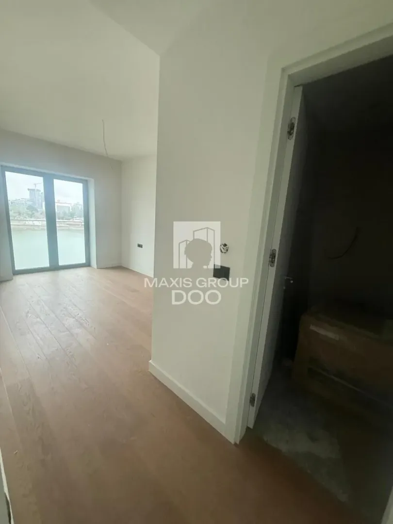 Sale, three bedroom apartment, 93m², Savski Venac, Beograd