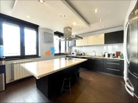 Izdavanje, četvorosoban stan, 186m², Čubura, Beograd - image 8