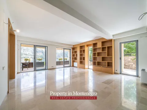 Prodaja, kuća, 520m², Muo, Kotor - image 14