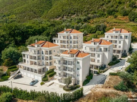 Sale, three bedroom apartment, 141m², Herceg Novi, Crna Gora - image 15