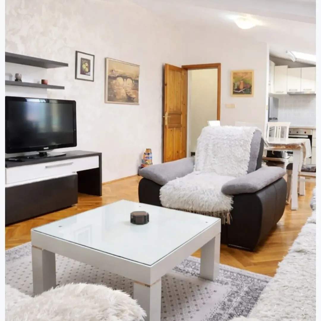 Prodaja, dvosoban stan, 77m², Ljubović, Podgorica