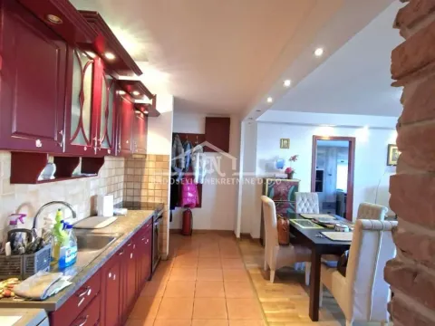 Izdavanje, dvosoban stan, 60m², Novi Beograd Blok 28, Novi Beograd Sve Podlokacije - image 3