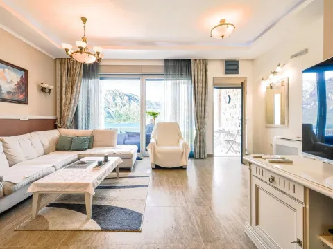 Sale, two bedroom apartment, 68m², Kostanjica, Kotor - image 12