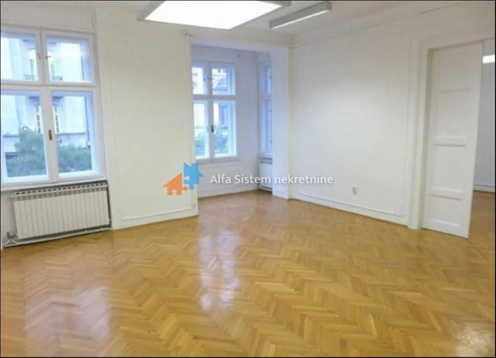 Rent, four bedroom apartment, 120m², Stari Grad, Beograd