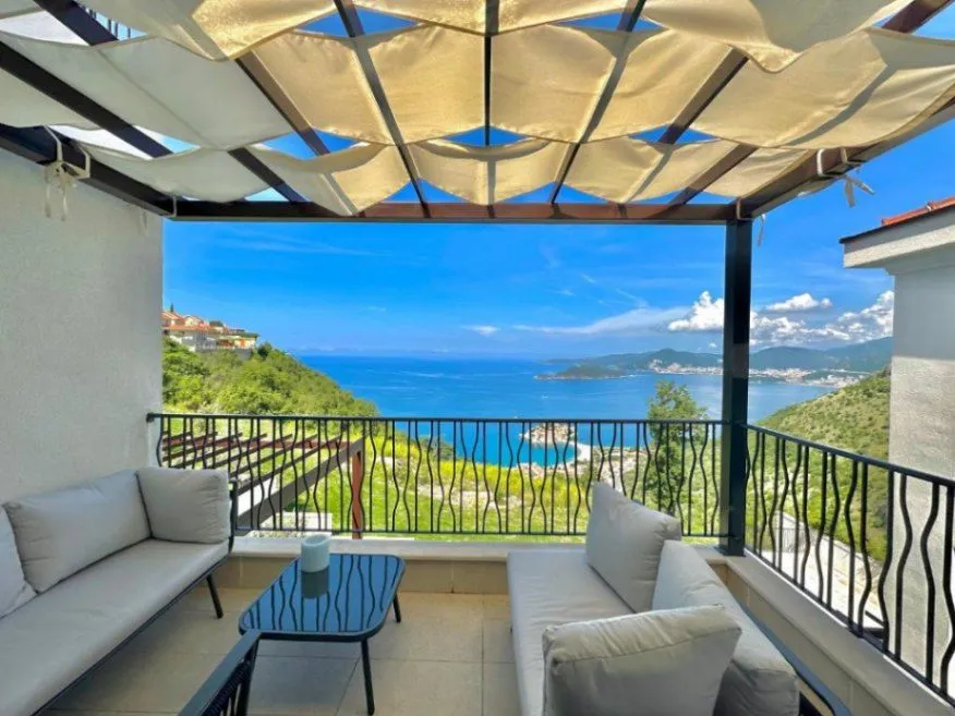 Sale, one bedroom apartment, 55m², Sveti Stefan, Budva