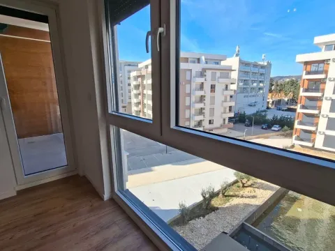 Prodaja, dvosoban stan, 69m², Ulcinj, Crna Gora - image 4