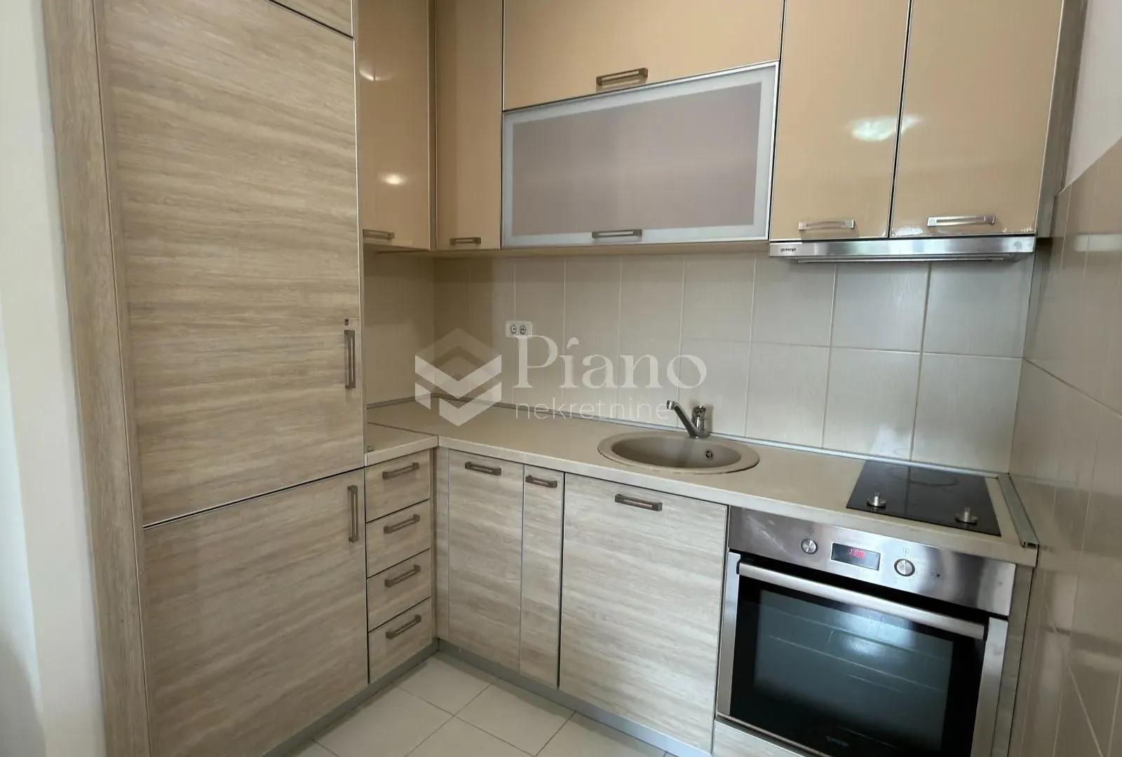 Rent, one bedroom apartment, 36m², Tološka šuma, Podgorica