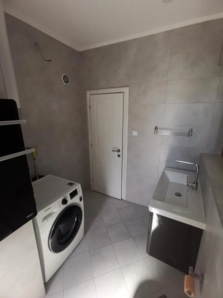 Rent, one bedroom apartment, 75m², Centar, Podgorica