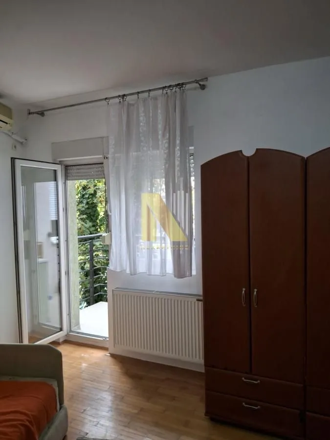 Izdavanje, dvosoban stan, 43m², Novo naselje, Novi Sad