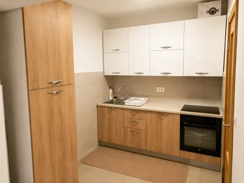 Izdavanje, dvosoban stan, 72m², Dubovica, Budva - image 4
