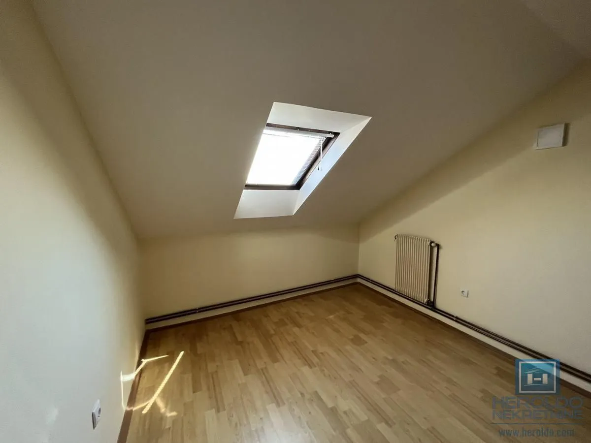 Prodaja, kuća, 400m², Centar, Jagodina