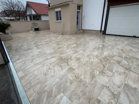 Sale, house, 200m², Karaburško Polje, Podgorica - image 4