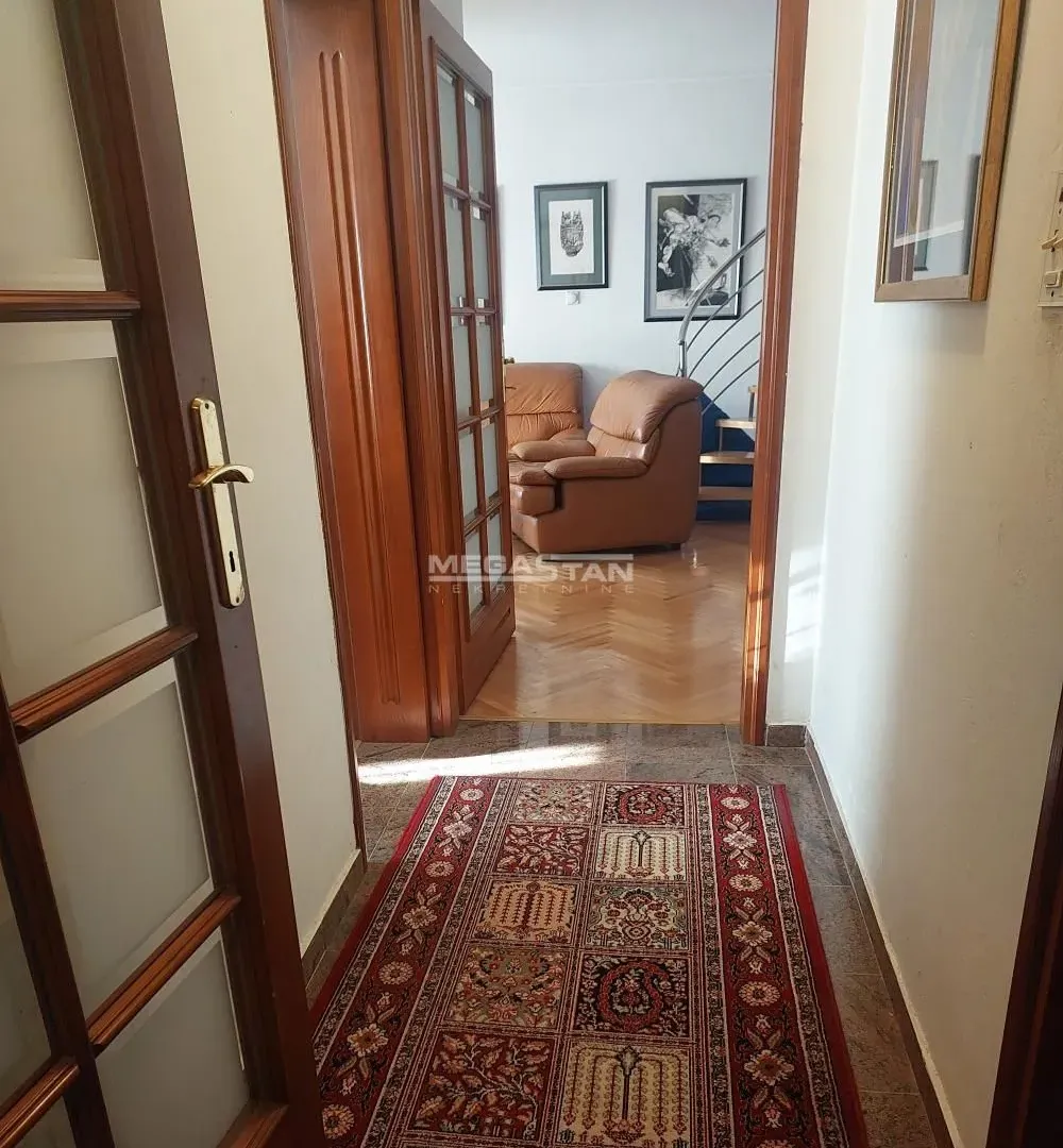 Izdavanje, kuća, 123m², Ledine, Beograd