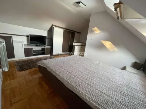 Rent, two bedroom apartment, 54m², Zemun Centar, Zemun Sve Podlokacije - image 4