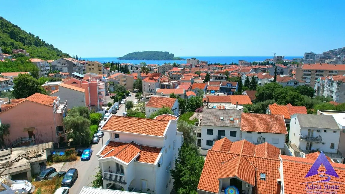 Sale, house, 290m², Podkošljun, Budva
