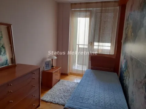 Izdavanje, trosoban stan, 60m², Centar, Novi Sad - image 7