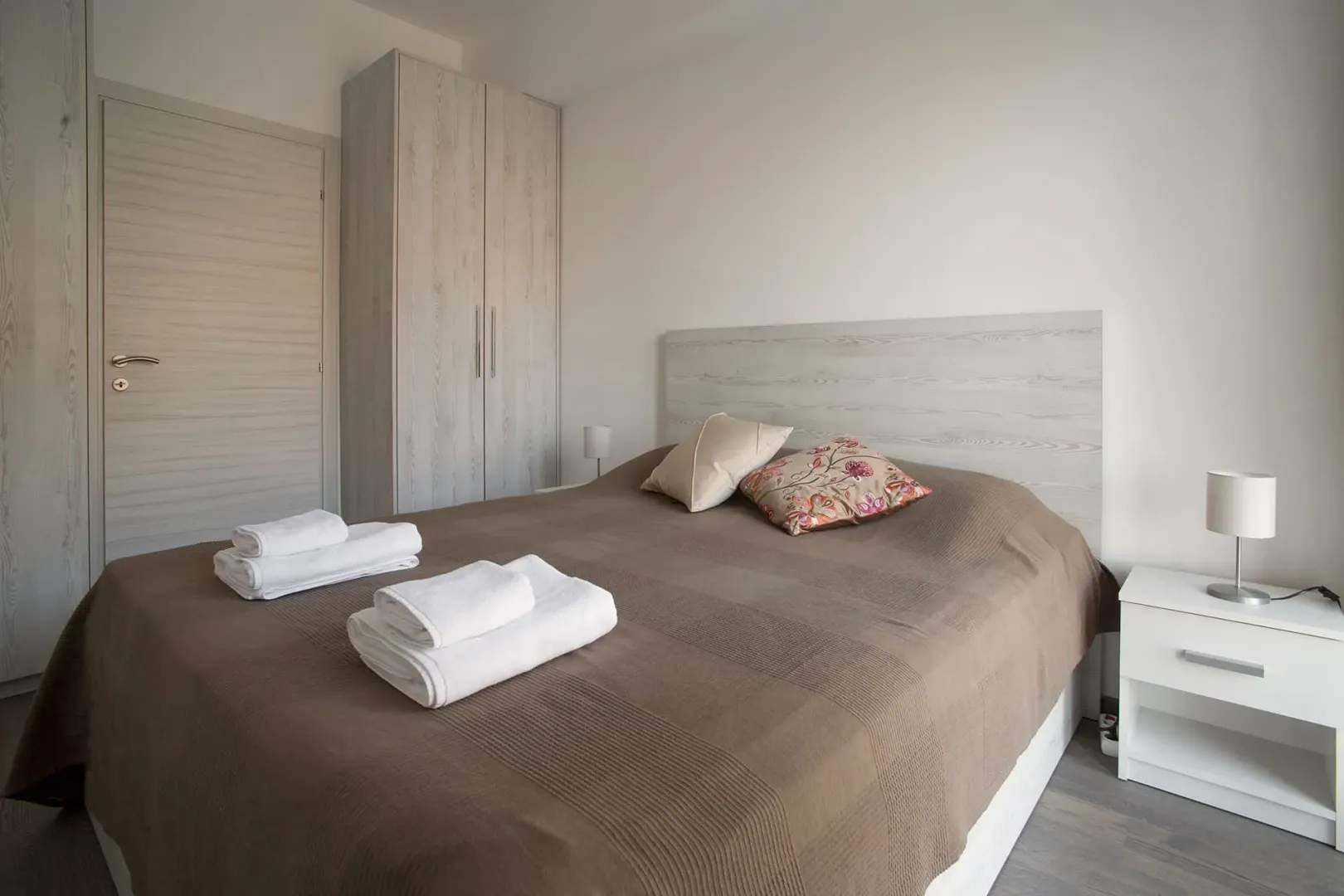 Prodaja, dvosoban stan, 73m², Mažina, Tivat