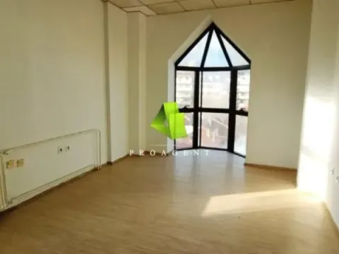 Izdavanje, poslovni prostor, 110m², Centar, Niš - image 4