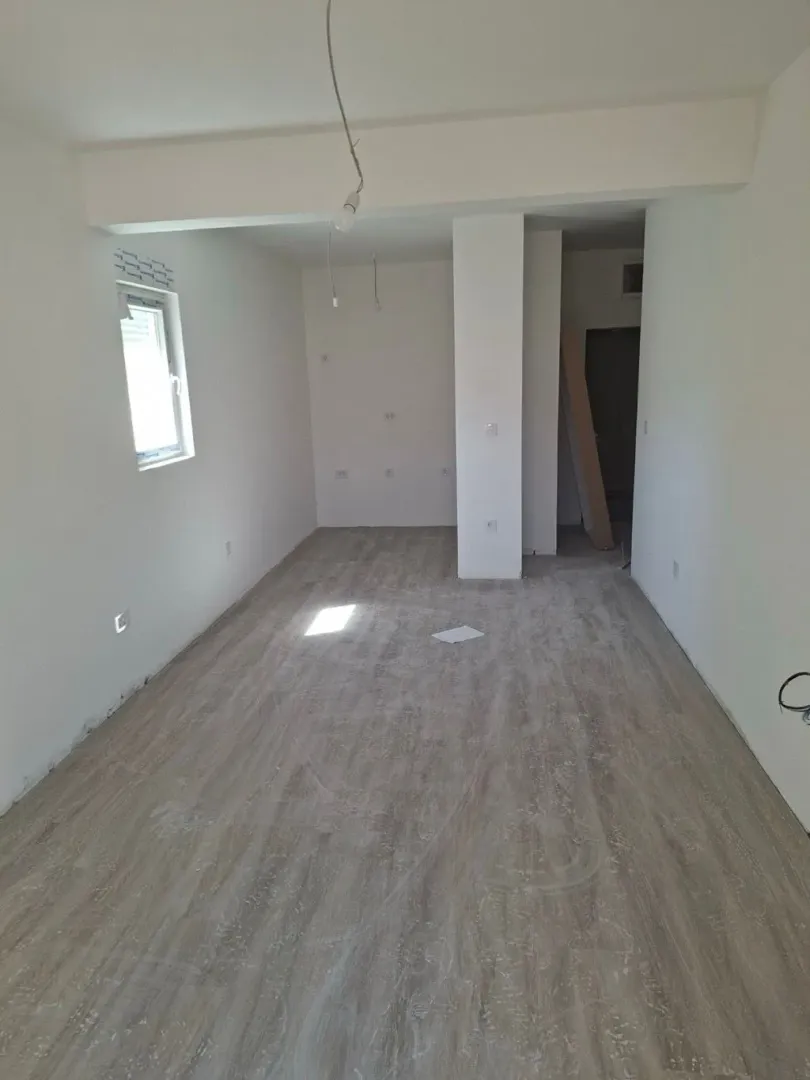 Sale, one bedroom apartment, 56m², Lazi, Budva
