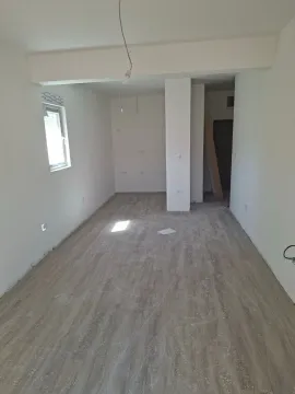 Sale, one bedroom apartment, 56m², Lazi, Budva - image 4