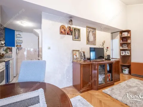 Sale, three bedroom apartment, 63m², Tivat, Crna Gora - image 11