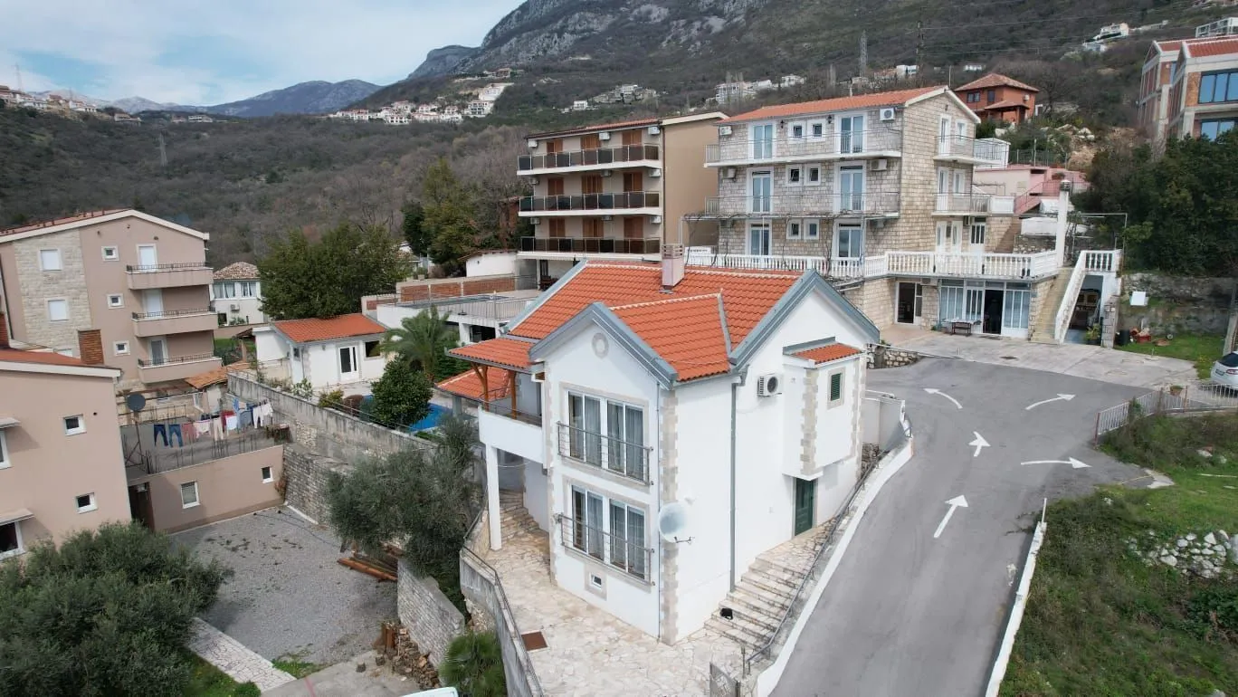 Sale, house, 370m², Sveti Stefan, Budva