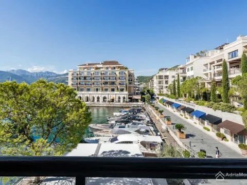 Sale, two bedroom apartment, 140m², Porto Montenegro, Tivat - image 1