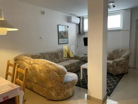 Izdavanje, jednosoban stan, 35m², Socijalno, Novi Sad Sve Podlokacije - image 2