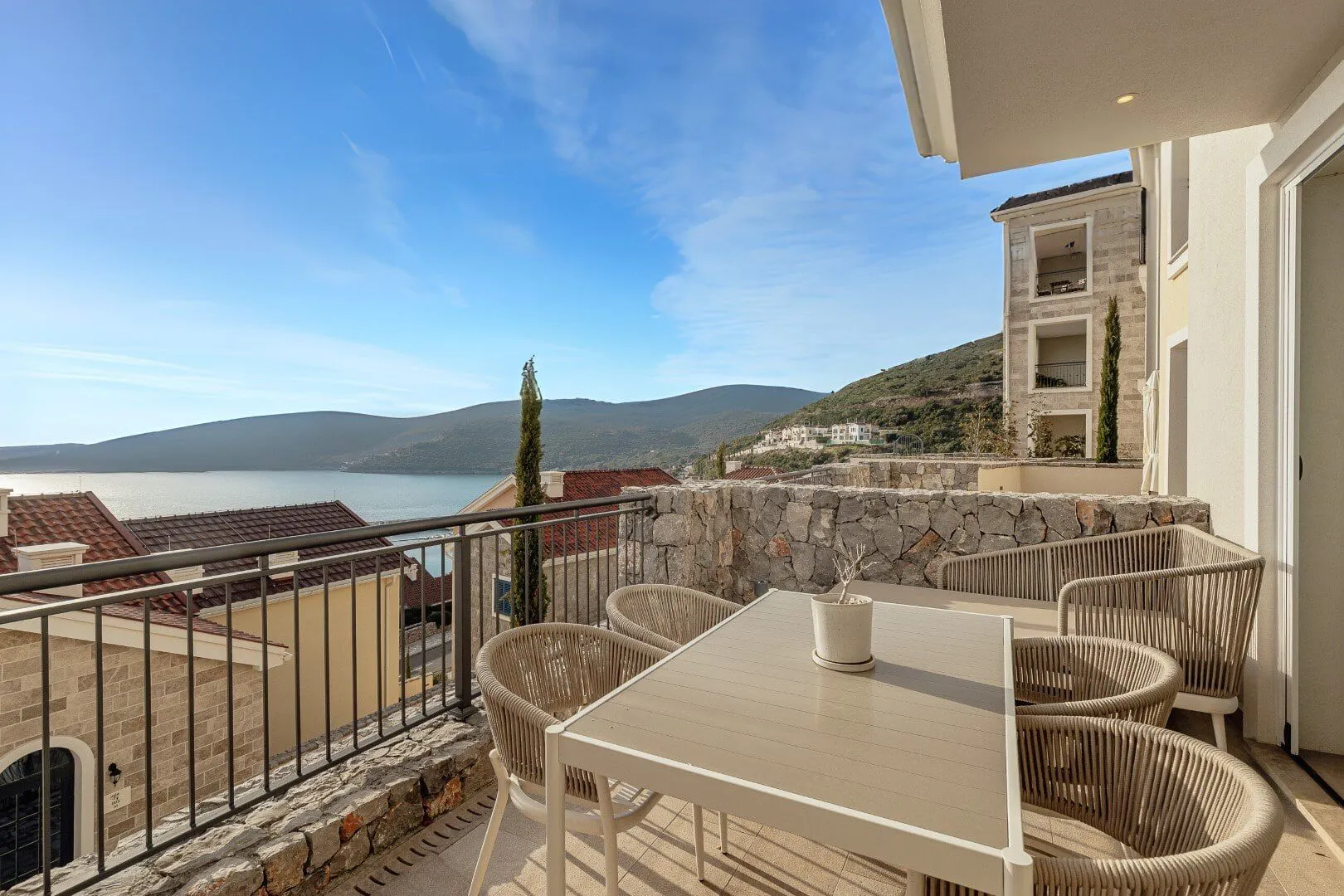 Prodaja, jednosoban stan, 52m², Luštica Bay, Tivat