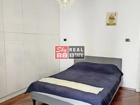 Izdavanje, trosoban stan, 86m², Kalenić Pijaca, Vračar Sve Podlokacije - image 8