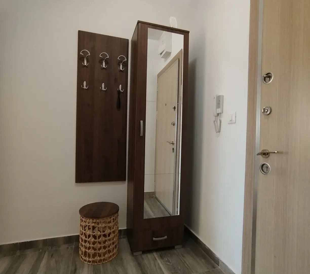 Rent, apartment, 50m², Stari Aerodrom, Podgorica