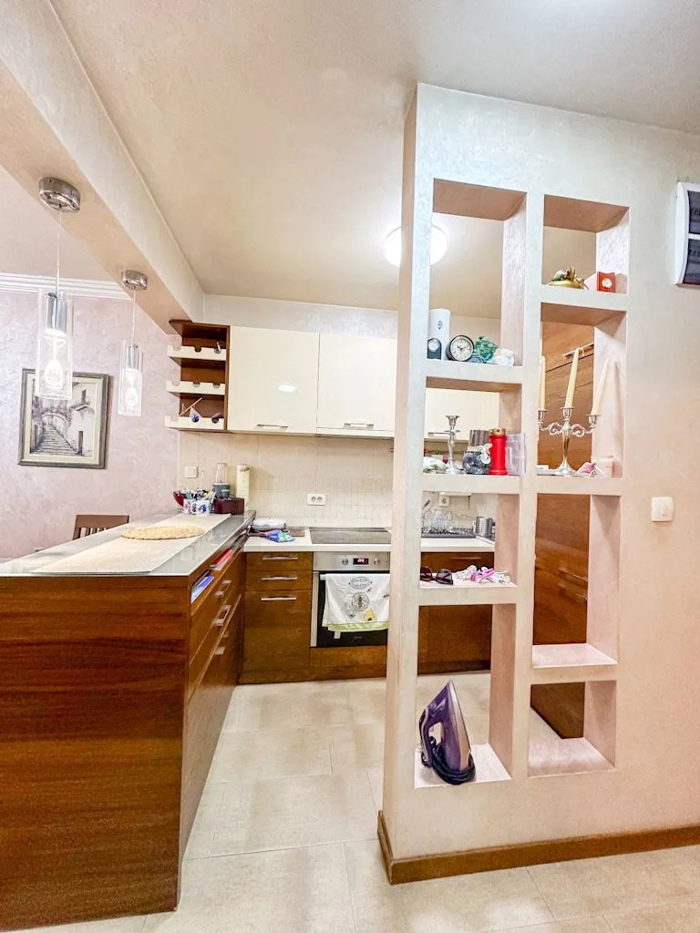 Izdavanje, dvosoban stan, 55m², Stari Aerodrom, Podgorica