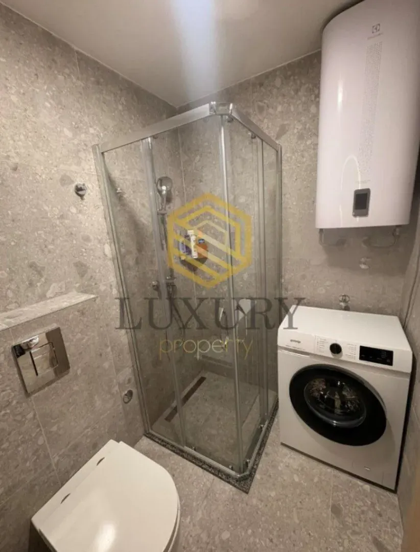 Izdavanje, jednosoban stan, 45m², Centar, Tivat