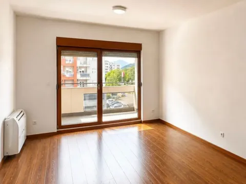 Rent, two bedroom apartment, 69m², Master Kvart, Podgorica - image 2