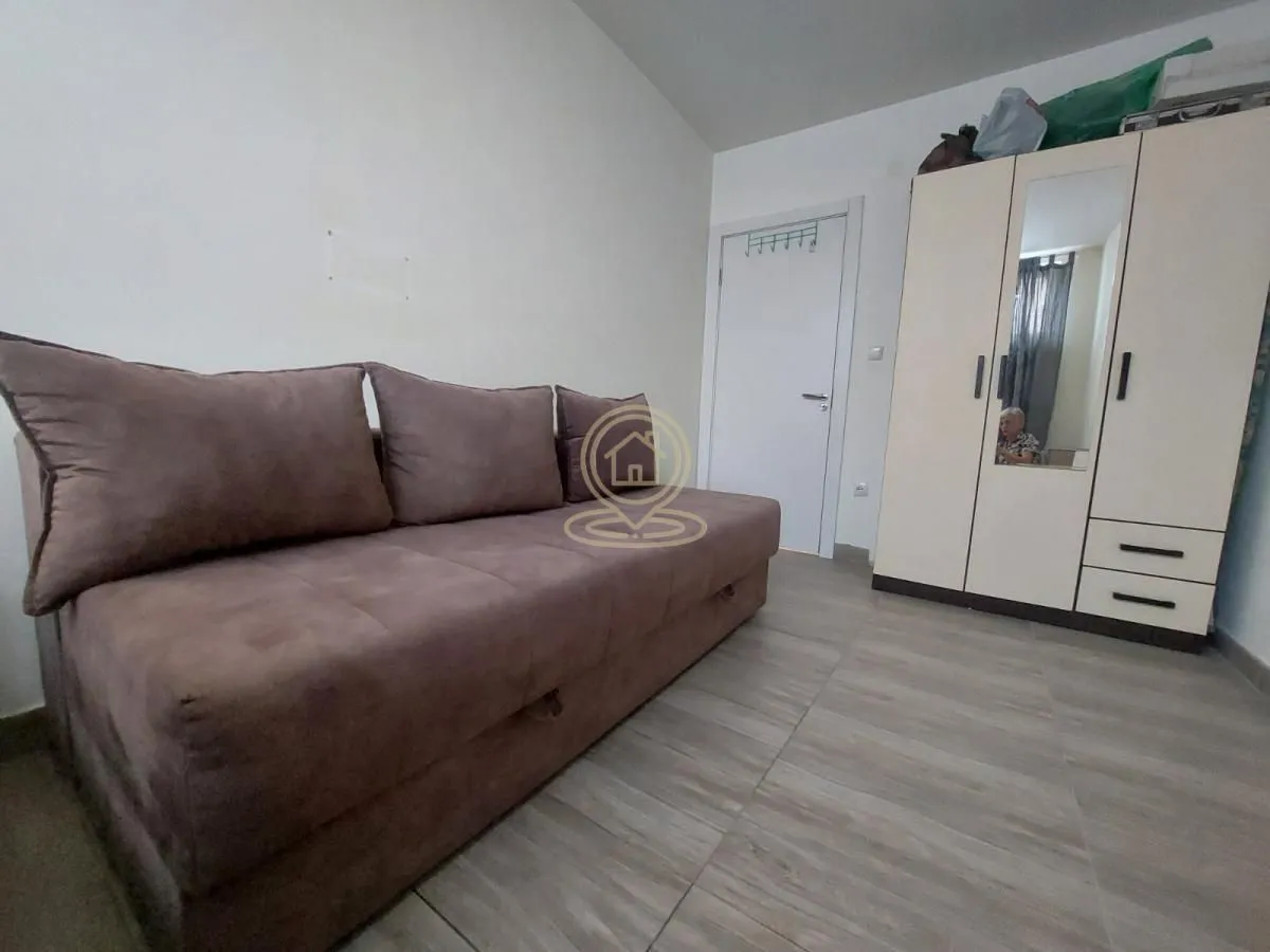 Prodaja, trosoban stan, 58m², Petrovaradin, Novi Sad