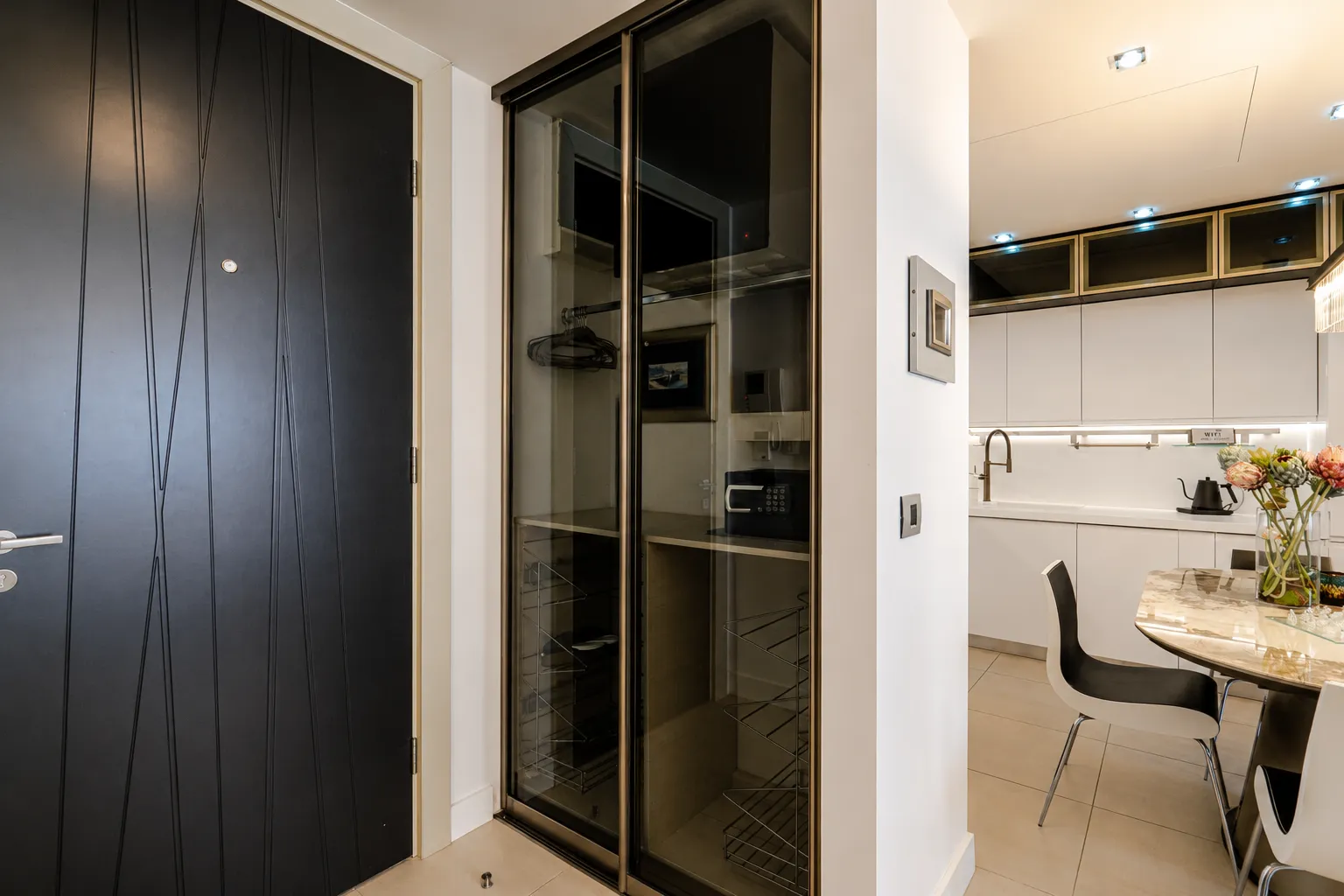 Sale, two bedroom apartment, 94m², Centar, Budva