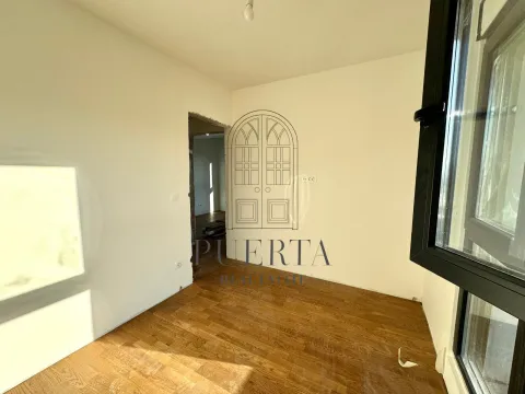 Sale, one bedroom apartment, 32m², Kod Big Fashion-a, Podgorica - image 9